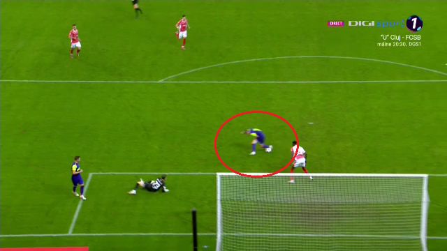 foto cand norocul tine cu tine emerllahu gol fabulos in dinamo cfr cluj 69051cf46e713