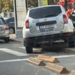 foto femeie lovita de masina unei firme de securitate pe trotuar in zona abator vezi ce s a intamplat 68fa03a77cd16