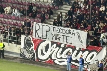 foto galeria lui rapid a afisat bannere in memoriam pentru tragediile care au zguduit romania rip teodora maftei referinte catre incidentel 6903c8048b0a4