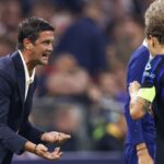 Reacția surprinzătoare a italienilor după gestul jucătorului lui Cristi Chivu: „Toți au rămas interziși” 11 foto italienii au reactionat dupa gestul neasteptat facut de jucatorul lui cristi chivu toti au impietrit 690507dcf12b8