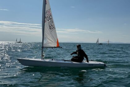 foto jocurile balcanice de yachting 2025 sara patache eleva la colegiul national mihai eminescu din constanta a devenit campioana balcanica 6905032b84775