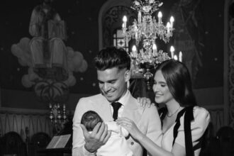 foto moment emotionant in familia hagi ianis si elena si au botezat fiul afla ce nume au ales 68dd7a212ca4c