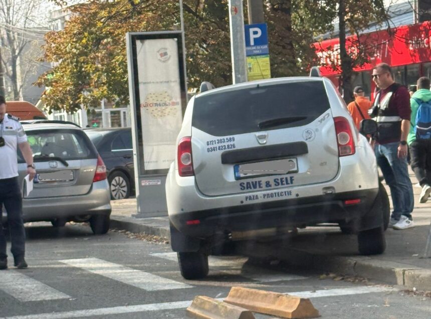 Accident pe Șoseaua Mangaliei: O intervenție surprinsă cu o autospecială în acțiune 1 foto o autospeciala a unei firme de interventii implicata intr un accident pe soseaua mangaliei 68f9fc4adeff2