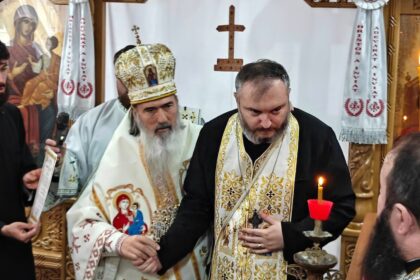 foto profesorul marian bostan de la seminarul teologic sfantul cuvios dionisie exiguul din constanta hirotesit iconom stavrofor 68f1127e41a23