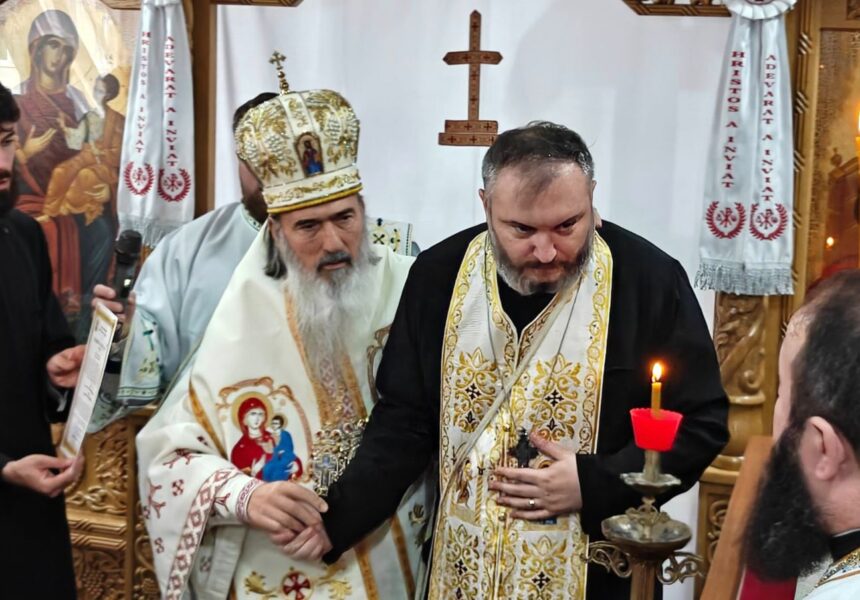 Profesorul Marian Bostan de la Seminarul Teologic „Sfântul Cuvios Dionisie Exiguul” din Constanța, distins cu titlul de iconom-stavrofor 1 foto profesorul marian bostan de la seminarul teologic sfantul cuvios dionisie exiguul din constanta hirotesit iconom stavrofor 68f1127e41a23