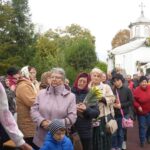 Ceremonie duhovnicească deosebită: Cumpăna a marcat hramul Bisericii Sfânta Cuvioasă Parascheva 2 foto sarbatoare duhovniceasca cumpana a sarbatorit hramul bisericii sfanta cuvioasa parascheva 68ee48bc35b6f
