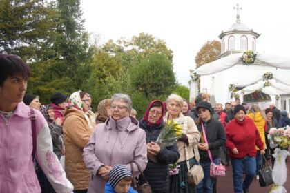 foto sarbatoare duhovniceasca cumpana a sarbatorit hramul bisericii sfanta cuvioasa parascheva 68ee48bc35b6f