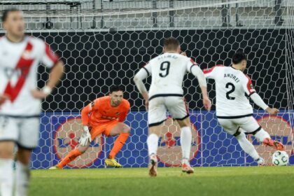 foto si video as despre andrei ratiu cel mai frumos titlu dupa ce romanul a fost decisiv in 9013 pentru rayo vallecano 68fb16ac16a30