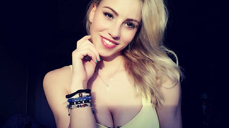 Reîntoarcerea strălucitoare a lui Bobana Klikovac în Liga Florilor, după bucuria maternității 1 galerie foto frumusete pe semicerc bobana klikovac revine in liga florilor dupa ce a devenit mamica 6903ac0e35462