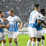 Imagini surprinzătoare din Sănătatea Cluj - Universitatea Craiova! Ce se ascunde în spatele tribunelor de pe stadionul „Ion Oblemenco” 3 galerie foto imagini dezolante in sanatatea cluj universitatea craiova cum arata tribunele de pe ion oblemenco 69024c48742fb