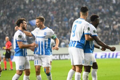 galerie foto imagini dezolante in sanatatea cluj universitatea craiova cum arata tribunele de pe ion oblemenco 69024c48742fb