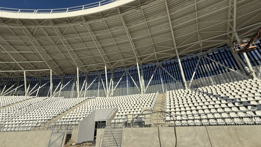 „Bijuteria sportivă a României: Pregătirile pentru inaugurarea în noul sezon al Superligii!” 1 galerie foto noua arena bijuterie din romania vor sa o inaugureze in noul sezon din superliga 68dd3cbca4460