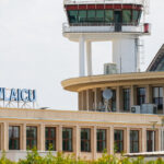Aeroportul Băneasa în alertă: un avion ușor a derapat de pe pista de aterizare, provocând schimbări în programul zborurilor 5 incident pe aeroportul baneasa un avion de mici dimensiuni a iesit de pe pista de aterizare curse deviate 69047bb66caad