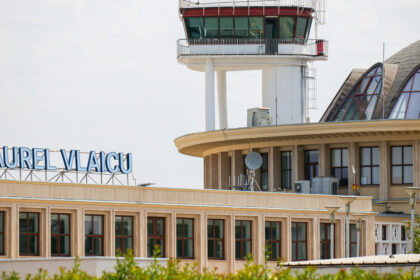 incident pe aeroportul baneasa un avion de mici dimensiuni a iesit de pe pista de aterizare curse deviate 69047bb66caad