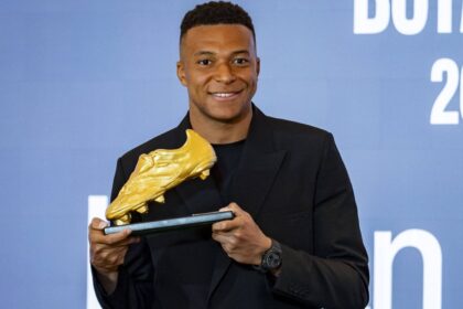 kylian mbappe a primit gheata de aur francezul a primit trofeul la madrid 6904fd50ce993