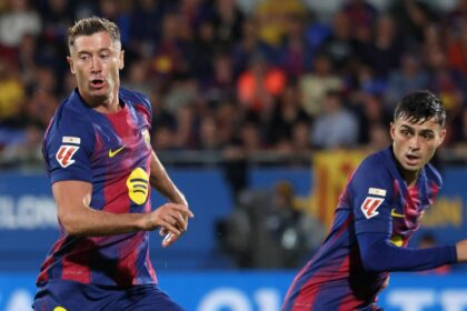 live text barcelona manchester city psg arsenal pafos cu vlad dragomir si psv cu dennis man de la 1945 si 2200 in champions league 68f73e4c240d1