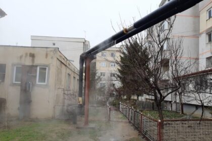 mai multe blocuri din zona capitol au ramas fara apa calda din cauza unei avarii vezi aici punctele termice afectate 68de14a9e3b52
