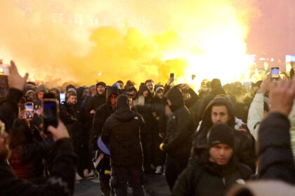 meciul de la tel aviv intre maccabi si hapoel a fost anulat violente grave in tribune batai cu politia in afara stadionului 68f878a1cbcf0