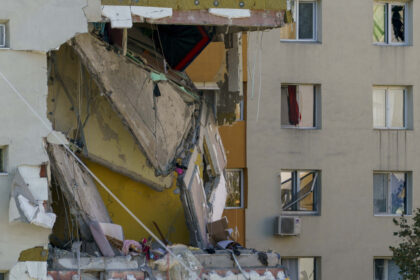 ministerul dezvoltarii va sprijini financiar reconstructia blocului din rahova afectat de explozie 68f79a0e0c14f