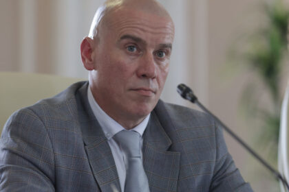 ministrul demeter andras istvan spune ca e nevoie de o noua lege a culturii la care se lucreaza dar e foarte mare nevoie de consens 6904daa25464a