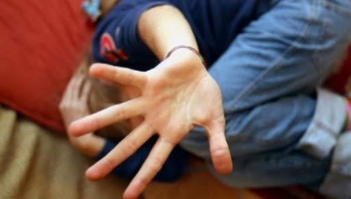 Un copil în stare de inconștiență găsit la bunicul său. Detalii despre un scandal incredibil de la km 4-5 1 minor dus inconstient la domiciliul bunicului sau detalii dintr un scandal absurd care a avut loc km 4 5 6903f1730fb60