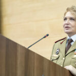Nicușor Dan o destituie pe general-maiorul Florentina Ioniță, conducătoarea Spitalului Militar Central, sub suspiciunea de corupție. 2 nicusor dan a trecut o in rezerva pe sefa spitalului militar central general maior florentina ionita acuzata de coruptie 68f796af39a75