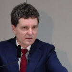 Nicușor Dan: Creșterea exagerată a salariului minim amenință competitivitatea unor domenii de activitate 3 nicusor dan fortand un salariu minim prea mare anumite activitati risca sa devina necompetitive 68fbd4e355a5a