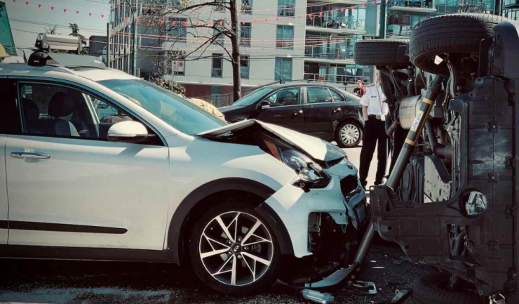 Schimbări majore în RCA: Reparații obligatorii în unități autorizate și sancțiuni drastice pentru cei fără asigurare 1 noi reguli rca reparatii doar in service urile recomandate si amenzi uriase pentru lipsa asigurarii 68ee7e69f17e8