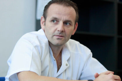 presedintele colegiului medicilor buzau medicii nu mai vor sa faca garzi din cauza criticilor din online stresului si platii proaste 69026c649c8c5