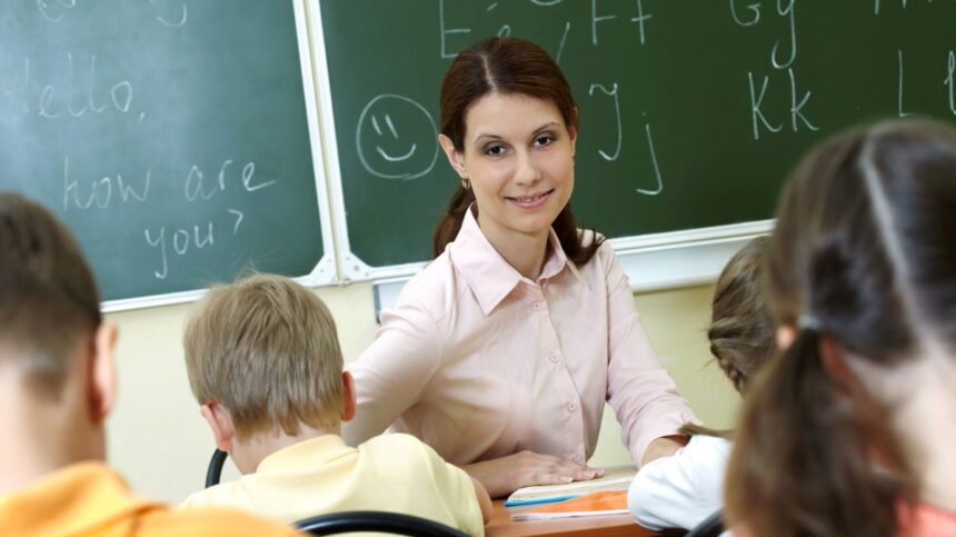 Întâlnire cu viitorul: cariera didactică deschisă prin sprijinul fondurilor europene 1 prima de cariera didactica deblocata cu sprijinul fondurilor europene 69026e38f1cae