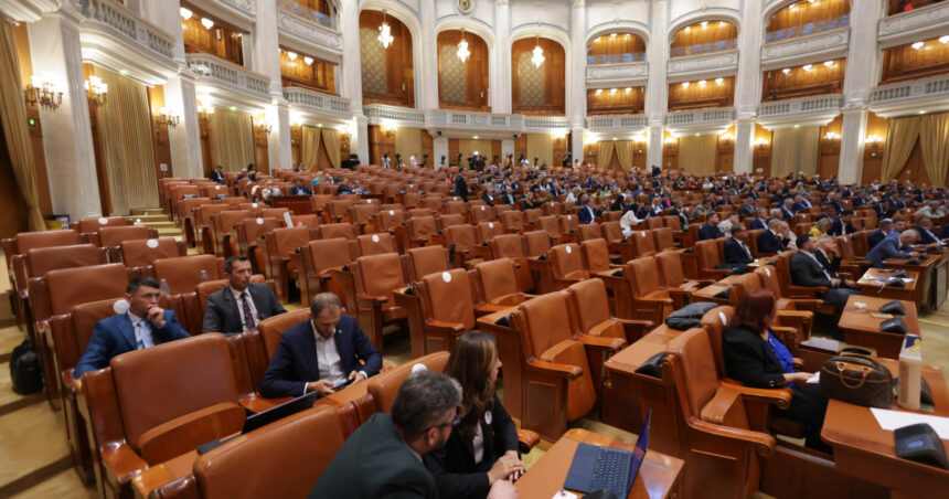 Primarii și consilierii locali cu restricții de protecție ar putea fi suspendați pe durata valabilității acestora, conform unei inițiative legislative avansate în Parlament. 1 primarii si consilierii locali cu ordine de protectie ar putea fi suspendati pe durata acestuia propune un proiect depus la parlament 68f218534a87f
