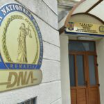 Percheziții fulger la Spitalul Militar Central: anchetatorii vizează un prejudiciu de aproape 10 milioane de lei 2 procurorii dna fac perchezitii la spitalul militar central prejudiciul ar fi de aproape 10 milioane de lei 68f0905427aa0