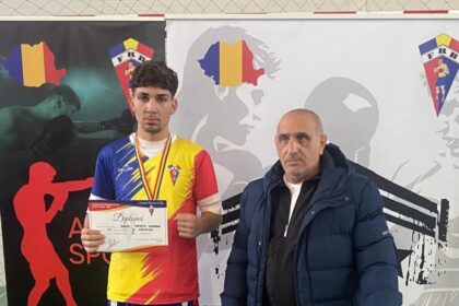pugilistul de la cs medgidia renato bratu merge la europenele de cadeti 68eea18db29c6