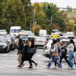 Studii recente: 50% dintre orașe și 15% dintre comune nu respectă normele legale privind populația, iar costurile cu personalul sunt ridicate 11 raport jumatate din orase si 15 din comune nu au numarul de locuitori prevazut in lege cheltuieli mari de personal 6904a230d1a9a