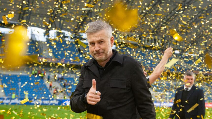 Răspunsul lui Edi Iordănescu după atacul lui Lucescu: ”Este o insultă pentru mine și pentru toți cei implicați” 1 replica lui edi iordanescu dupa ce lucescu l a atins unde doare cel mai tare e un afront catre mine si catre toti cei implicati 68f1dc341c7c4