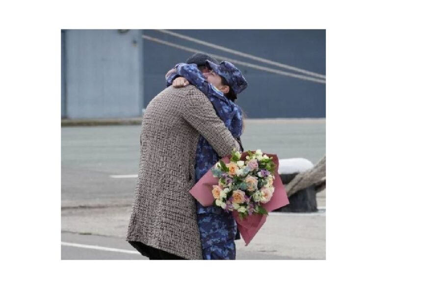 Întoarcerea plină de trăiri la Constanța: echipajul fregatei Regina Maria revine acasă după o aventură de 50 de zile pe valuri 1 revedere plina de emotii la constanta echipajul fregatei regina maria s a intors acasa dupa 50 de zile pe mare 68ee502022198