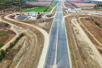 România accesează 500 de milioane de euro de la BEI pentru construcția autostrăzii A1 Sibiu-Pitești 2 romania imprumuta 500 milioane de euro de la bei pentru autostrada a1 sibiu pitesti 6904889f1c270