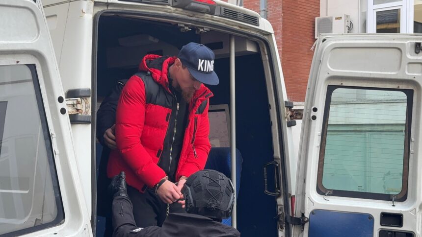 Revenirea șacalului în fața instanței: ce decizii va lua justiția la Tulcea în cazul crimelor care au șocat România? 1 sacalul judecat la constanta din dosarul crimelor care au ingrozit romania revine in atentia judecatorilor ce se va intampla maine la tulcea 68fa6cb3d785b