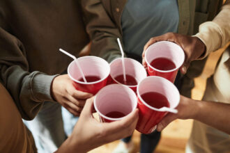 schimbare de preferinte in randul tinerilor europeni consuma din ce in ce mai putin alcool care sunt motivele studiu 68ee921e5588f