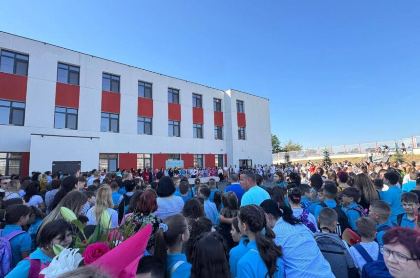 „Toamna plină de bucurie la Școala Gimnazială I.L. Caragiale din Medgidia: o sărbătoare educativă și plină de distracție” 1 scoala gimnaziala i l caragiale din medgidia sarbatoreste toamna printr un eveniment educativ si distractiv 68fb388e7627c