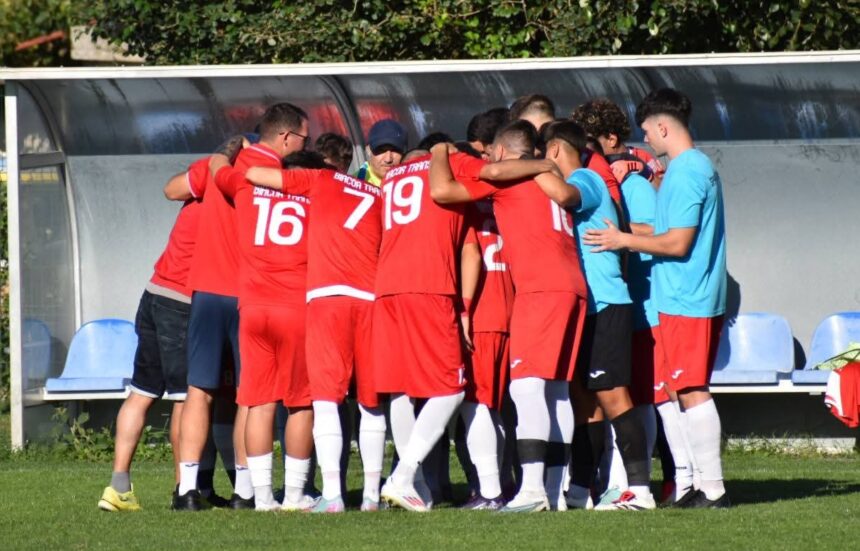 Revelație în Liga a IV-a! O echipă își păstrează invincibilitatea în acest sezon! 1 surpriza mare in liga a iv a o singura echipa ramane neinvinsa in acest sezon 68fcf1481be55