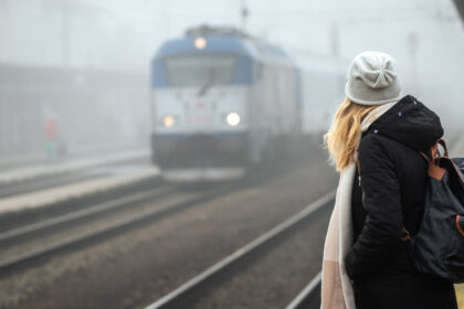 trecerea la ora de iarna 2025 in transportul feroviar cum vor circula trenurile de noapte in acest weekend 68fb0c7d13099