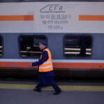 CFR Călători ar putea suspenda circulația trenurilor electrice începând de săptămâna viitoare! 3 trenurile cu locomotiva electrica ale cfr calatori ar putea sa nu mai circule pe reteaua feroviara de saptamana viitoare 68dd371689f95
