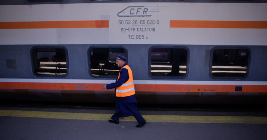 CFR Călători ar putea suspenda circulația trenurilor electrice începând de săptămâna viitoare! 1 trenurile cu locomotiva electrica ale cfr calatori ar putea sa nu mai circule pe reteaua feroviara de saptamana viitoare 68dd371689f95