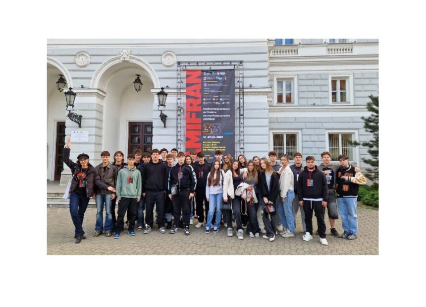 Trupa Amphithéâtre de la Liceul Teoretic Ovidius din Constanța strălucește la Festivalul Internațional de Teatru Tânăr Francofon AMIFRAN 2025 1 trupa amphitheatre a liceului teoretic ovidius din constanta la festivalul international de teatru tanar francofon amifran 2025 6903a017ae7a4