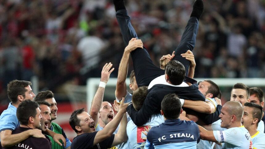 uluitor s a furat un ceas rolex din vestiarul lui fcsb iar antrenorul a intervenit imediat a aratat ce fel de om e 690241b3736e5