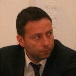 Un fost consilier al lui Radu Mazăre dă startul construcției unui nou imobil pe strada Oborului 2 un fost consilier al lui radu mazare a inceput lucrarile pentru construirea unui nou bloc pe strada oborului 69034481a05ba
