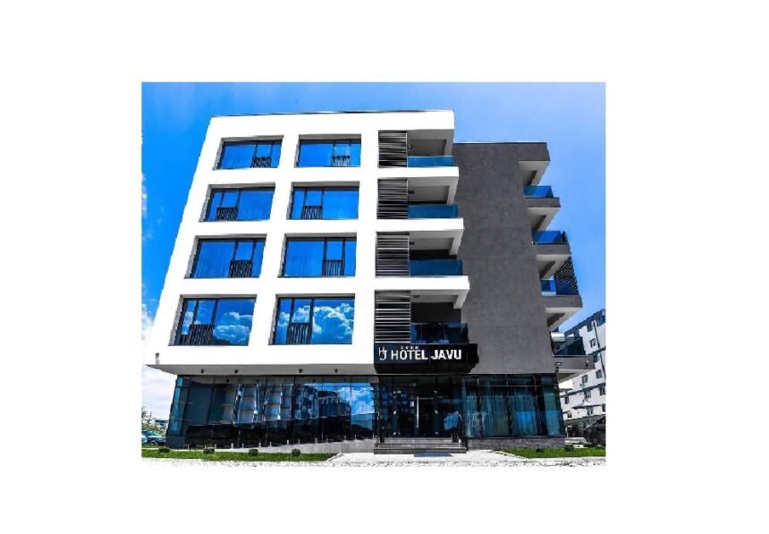 Un impresionant hotel cu patru niveluri în Mamaia Nord, construit cu sprijinul fondurilor europene, își caută proprietar la prețul de 5,3 milioane de euro. 1 un hotel de patru etaje din mamaia nord realizat prin fonduri europene se vinde pentru 53 milioane de euro 68fc440ced4f4