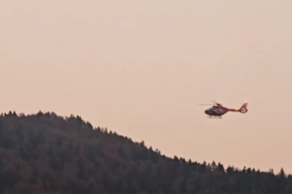 video alerta in bucegi elicopterul smurd in misiune de salvare in zona crucii de pe caraiman valea alba din busteni 6904ea903d004