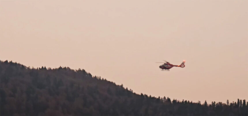 Misiune de urgență în Bucegi: elicopterul SMURD intervine pentru salvare în regiunea Crucii de pe Caraiman - Valea Albă din Bușteni 1 video alerta in bucegi elicopterul smurd in misiune de salvare in zona crucii de pe caraiman valea alba din busteni 6904ea903d004